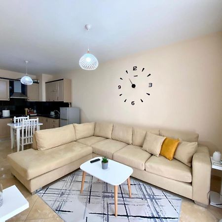 Chlo Apartment 2 تيرانا المظهر الخارجي الصورة
