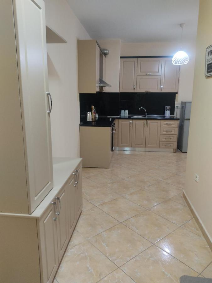Chlo Apartment 2 تيرانا المظهر الخارجي الصورة