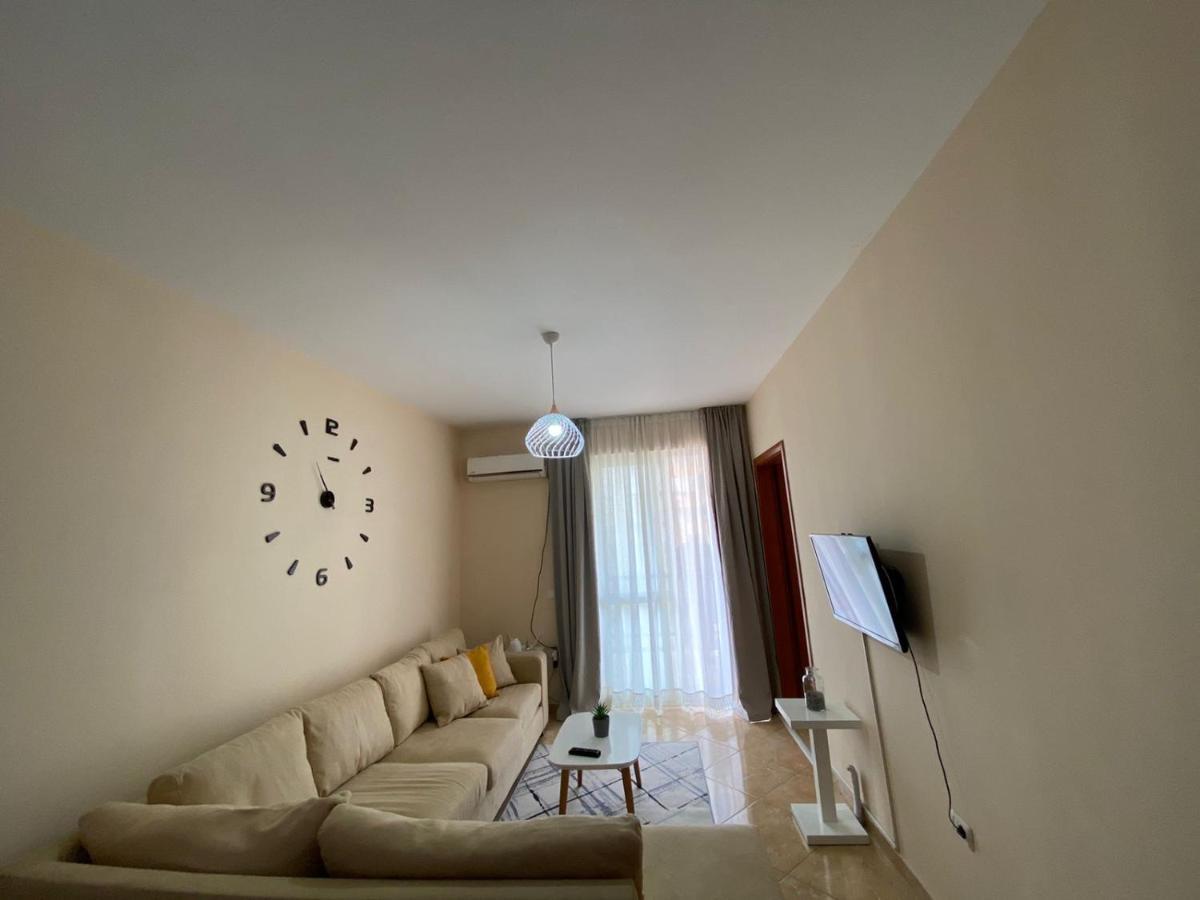 Chlo Apartment 2 تيرانا المظهر الخارجي الصورة