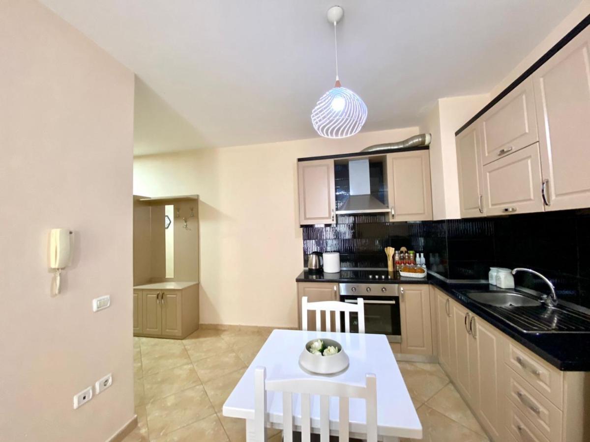 Chlo Apartment 2 تيرانا المظهر الخارجي الصورة