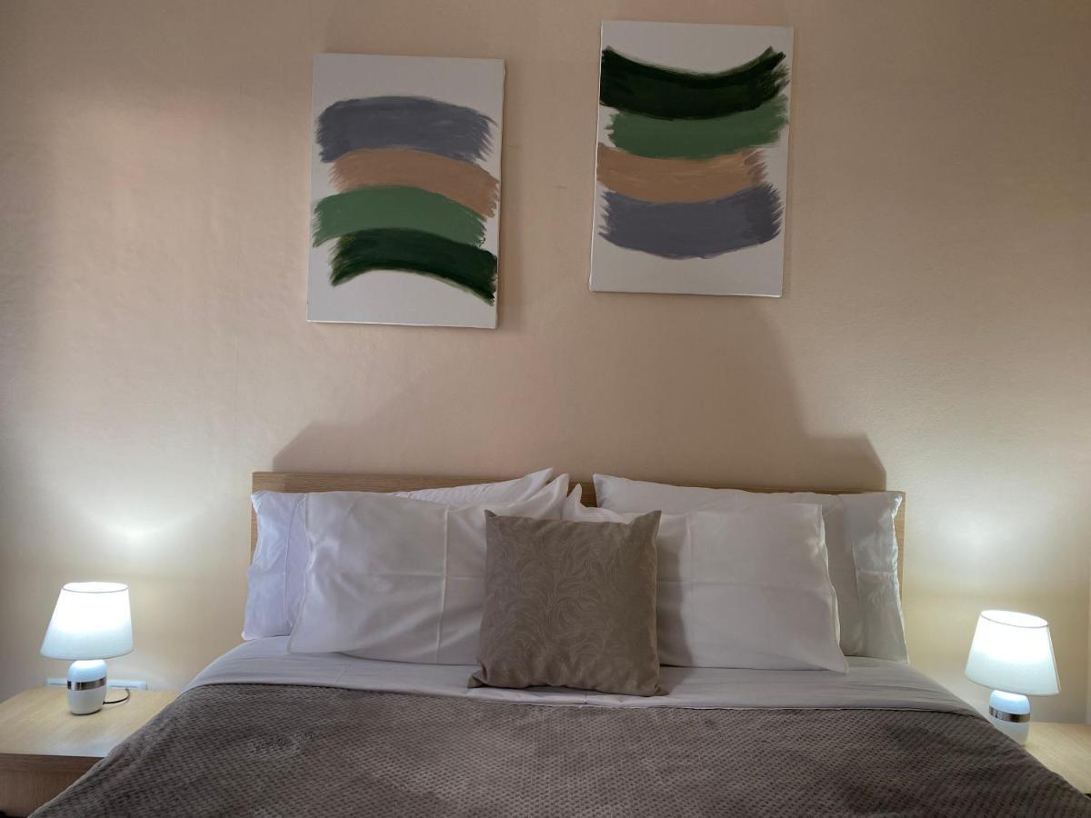 Chlo Apartment 2 تيرانا المظهر الخارجي الصورة